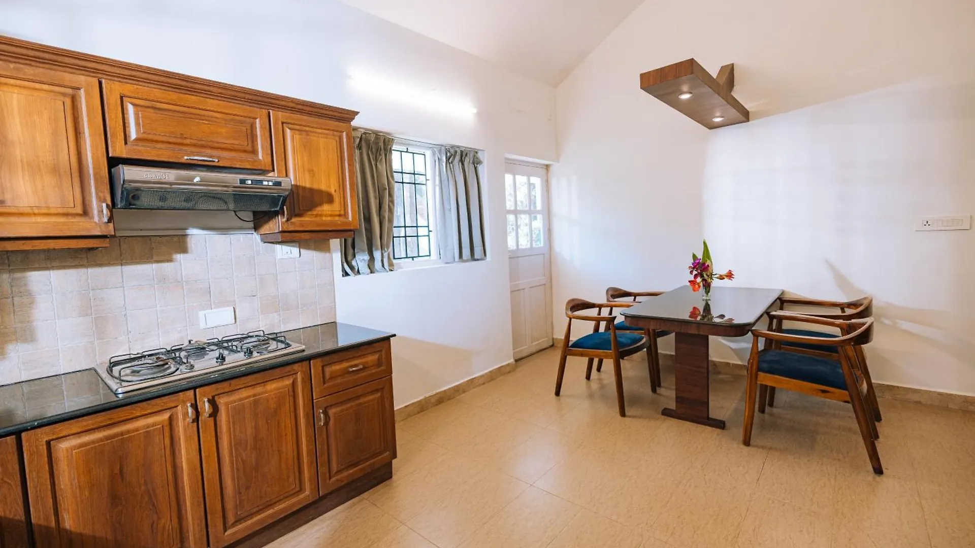 ****  Elixir Woods Luxury Resort And Spa, Munnar India